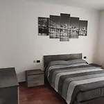 Veronica\'S Home